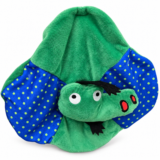 Cool Bao Bao — Dragón verde con alas azules